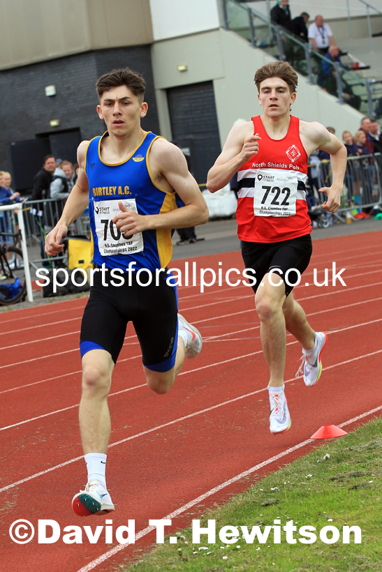 Men and Boys 800 metres, 2022 North Eastern Track and Field Champs., Middlesbrough. David T. Hewitson/Sports for All Pics
